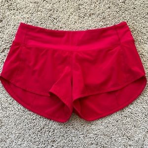 Lululemon Speed Up Low-Rise Lined Short 2.5" in Dark Red
